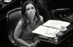 Cristina Kirchner es la autora de la iniciativa sobre los DNU.