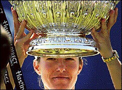 La belga estir su gran presente. Vena de ganar Roland Garros.