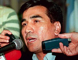 El ex intendente y ex ministro Simón Jalil se alista para volver a la política. Ramón Rioseco le "pegó" duro al gobernador Jorge Sobisch. 