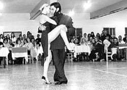 El buen nivel de los bailarines se destac en el Primer Pre Mundial de Tango.