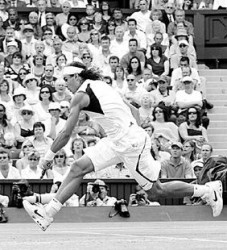 El suizo va por el record de Pete Sampras, que sumó 14 títulos de Grand Slam. 'Rafa' demostró en Wimbledon que puede ser muy bueno en césped.