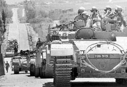 El contingente mecanizado que entró por el sur libanés está compuesto por tanques de combates, excavadoras y vehículos de transporte de tropas. El bombardeo israelí, que ya lleva once días, afecta las zonas chiítas en el sur y el este del país, más los suburbios de la capital libanesa. 