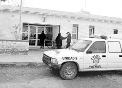 Personal de la comisaría Novena de Catriel, realizó varios allanamientos en la ciudad petrolera. Secuestraron algunos elementos.