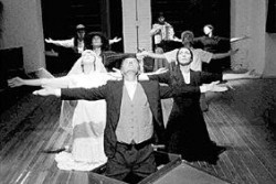 Salitre har un homenaje a los inmigrantes en su propuesta de danza-teatro.
