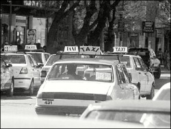 La indignacin creci entre los taxistas de Roca, a tres das del caso Vzquez.