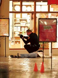 En el centro comercial de Salt Lake City la policía mató al joven bosnio.