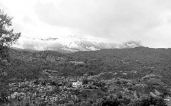 En Bariloche, la cima y buena parte de la base del cerro Catedral se cubrieron. Los turistas, muchos extranjeros, ms que agradecidos. Chapelco tambin tuvo gran cantidad de veraneantes que estaban sorprendidos por la intensa nevada. 