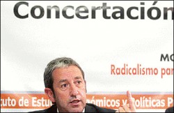 El gobernador Cobos,quien suena para una frmula con Cristina Kirchner, lidera la UCR mendocina. El Comit Nacional haba intervenido el partido en la provincia. 
