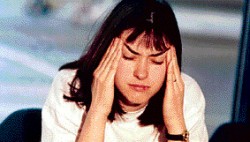 Los jvenes tambin suelen ser vctimas frecuentes de las migraas. Especialistas aseguran que el 15% de los afectados abusa de los analgsicos, lo cual perpeta el dolor.
