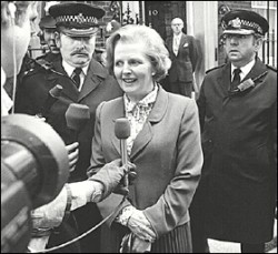 Margaret Thatcher, con pelcula y musical.