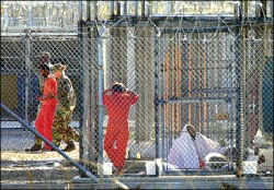 Los prisioneros de la base militar vieron bloqueado su acceso a una instancia judicial civil por sus capturas en la 'guerra al terrorismo'. 