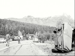 El accidente se produjo ayer en la cuesta de Pío Protto, sobre el acceso a San Martín de los Andes.