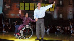 Gabriela Michetti y Mauricio Macri ensayaron una especie de baile por el rotundo xito. Fue en el 