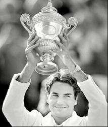 Federer, el día de su quinta coronación en Wimbledon. El "Expreso Suizo" va por más.