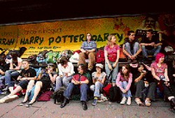 "Harry Potter and The Deathly Hallows" llega hoy a las librerías argentinas.