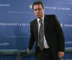 En la cartera que conduce Miguel Peirano analizan el borrador.