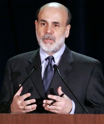 Ben Bernanke, titular de la Reserva Federal, recort la tasa de inters.