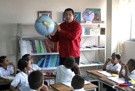 El venezolano quiere los lineamientos socialistas en todas las escuelas.