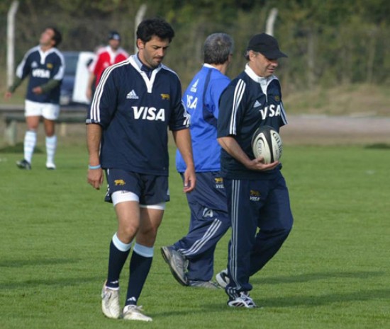 Todeschini entrenó a la par de sus compañeros y se ilusiona con quedarse en Los Pumas.