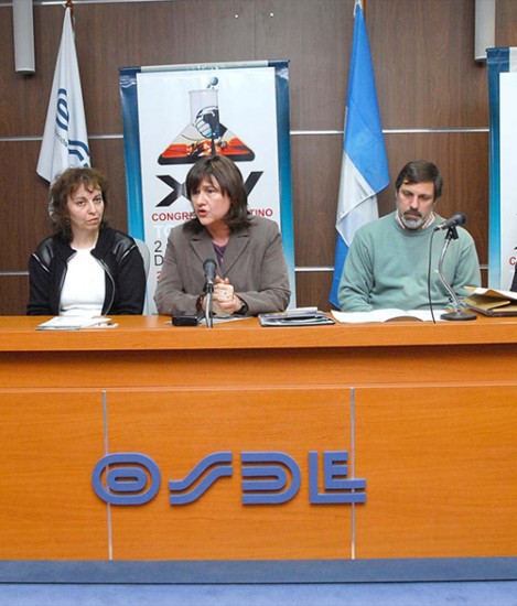 Ana Pechen, ex rectora de la UNC, realizó la presentación.