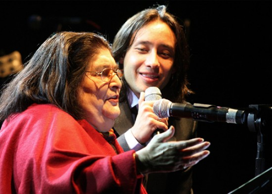 Luciano pereyra con mercedes sosa #7