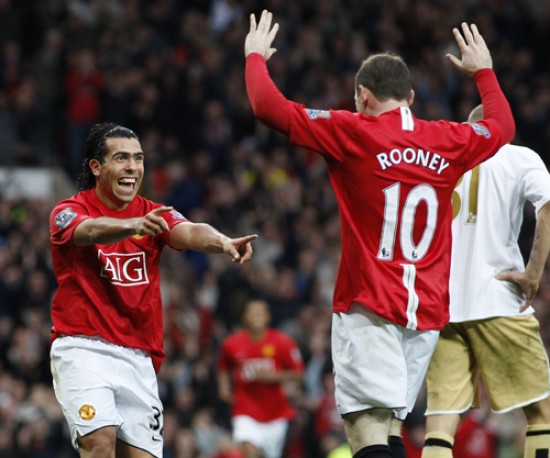 Rooney convirti el segundo tanto y Tevez los dos ltimos de la goleada del Manchester United sobre el Middlesbrough.