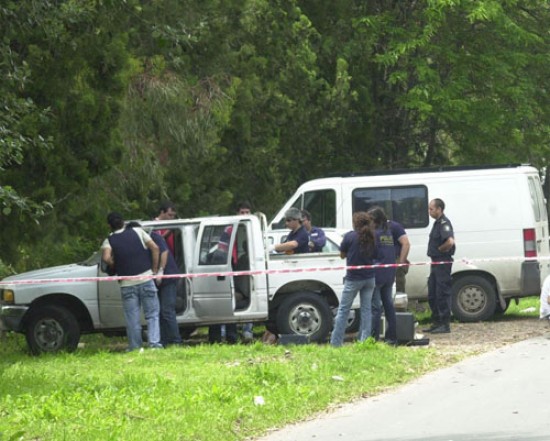 El asesinato de los tres policías en La Plata fue hecho con saña irracional.