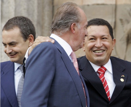 Otros tiempos, en que había amabilidad entre Chávez, el rey y Zapatero.