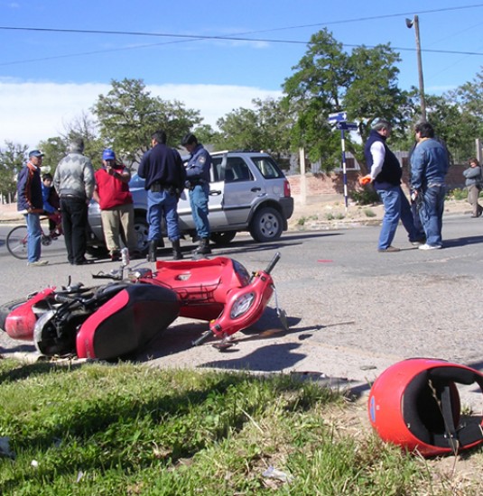 El accidente ocurrió a las 10, en la esquina de Rivadavia y Sarmiento.