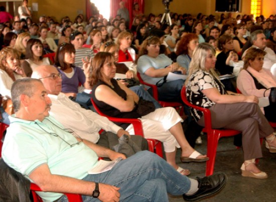 El encuentro, en Cipolletti, reunió a expertos y cerca de 300 personas para hablar sobre las personas con discapacidad y sus derechos.