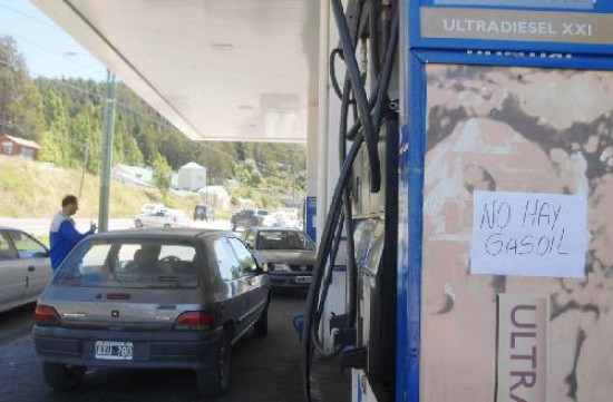 La escasez de combustible se hizo patente en los últimos días en la región.
