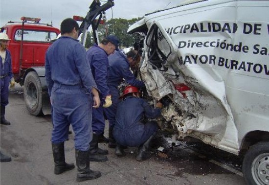 El accidente ocurrido ayer, cerca de Mayor Buratovich, sumó cuatro víctimas fatales y enlutó esa zona de la provincia de Buenos Aires