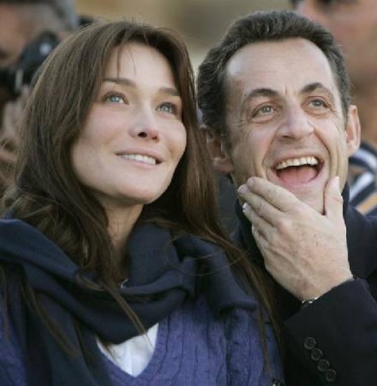Finalmente, Nicolas Sarkozy y Carla Bruni se casaron ayer en el Palacio del Elseo.
