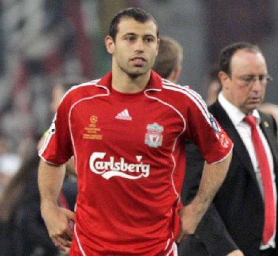 Javier firm un contrato que lo liga por cuatro aos con Liverpool.