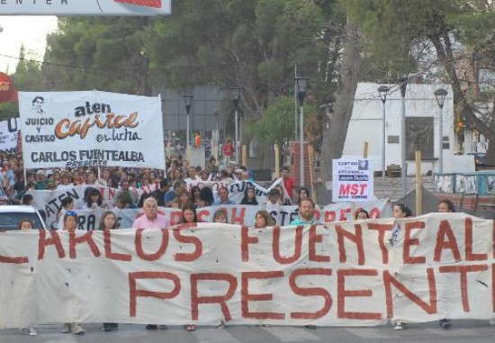 La marcha fue por la avenida Argentina hasta el monumento a la Madre y luego, a la Gobernación.