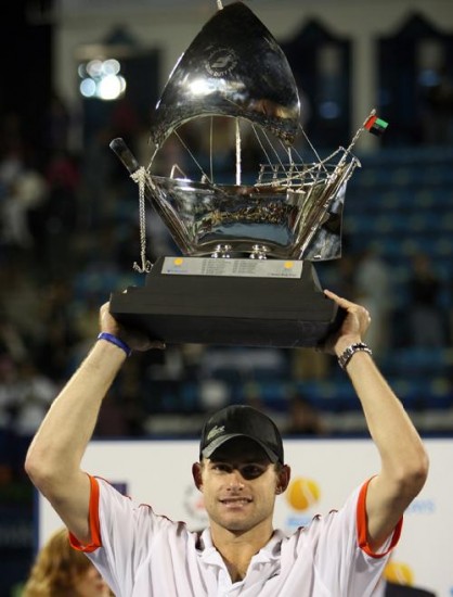 Es el segundo trofeo que levanta Andy en la temporada. Sucede a Federer y Nadal, como 