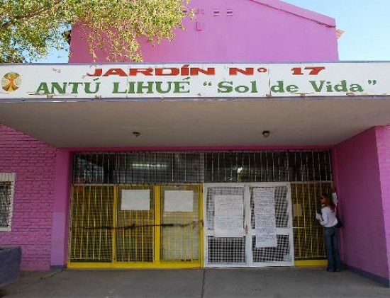 En el estableci-miento todo el personal está con licencia médica. Hoy habrá una reunión para buscar soluciones.