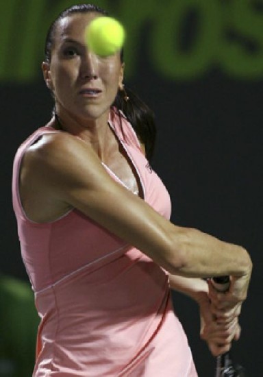 Serena, pura potencia. Jankovic, solidez desde el fondo.