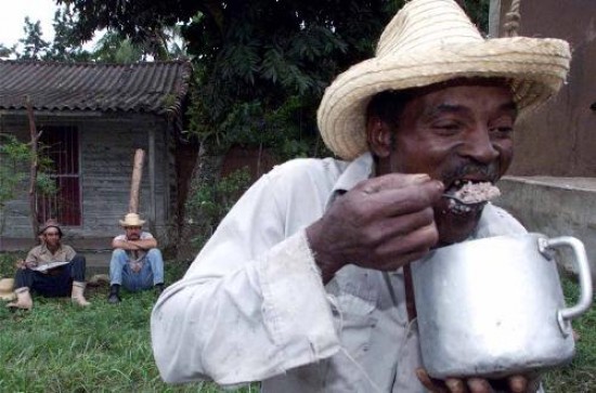 Actualmente un 30% de la población rural latinoamericana vive como indigente en una región que produce alimento de sobra.
