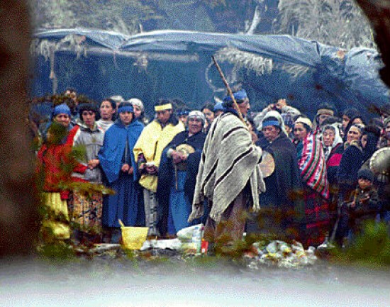 El pueblo mapuche quiere que el volcán Lanín sea declarado como patrimonio de esa comunidad.