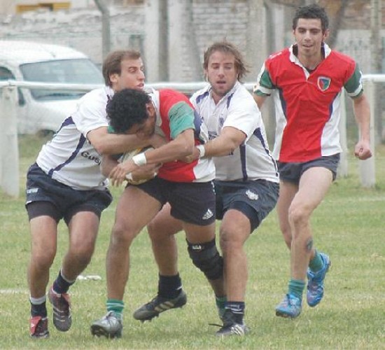 Sportiva estuvo implacable en la cancha de Marabunta. Es el nico lder.