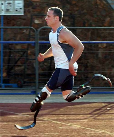 Pistorius tuvo que recurrir al Tribunal de Arbitraje del Deporte para que le permitieran competir con atletas corporalmente normales.