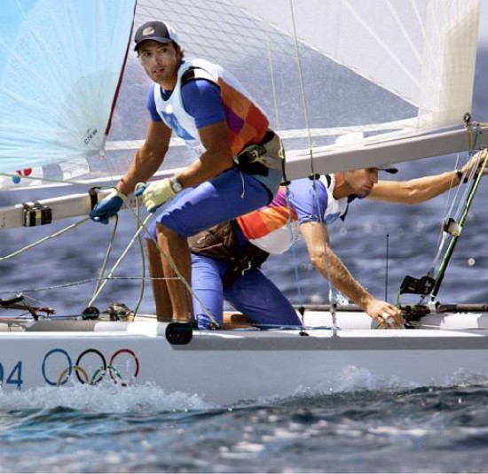 Espnola se prepara para participar en yachting en los juegos.