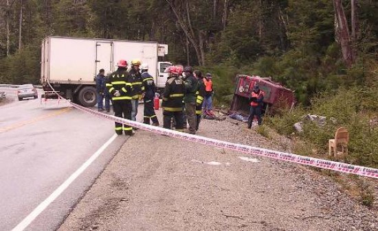 El fatal accidente ocurrió cuando la ruta estaba congelada y, según los peritos, el camión iba a una velocidad elevada.