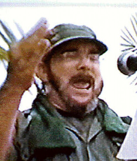 El comandante Timolen Jimnez anuncia en un video la muerte del lder. 