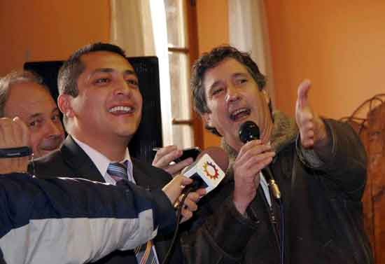 Barriga estuvo acompaado por su secretario de gobierno, Adolfo Fours (Foto: Agencia Bariloche)