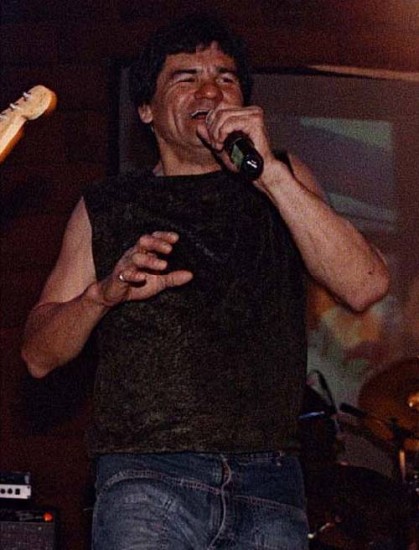 Alejandro Sokol tocara en Bariloche con El Vuelto S.A.