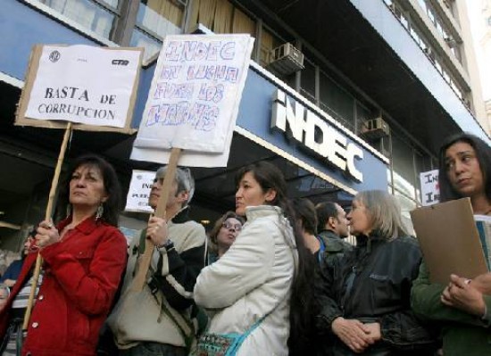 Trabajadores del INDEC denuncian desde hace tiempo presiones y desplazamientos. 