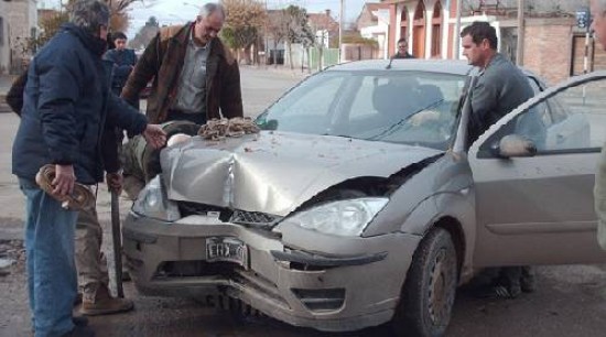 El accidente ocurri en la esquina de Belgrano y Almirante Brown, en Allen.