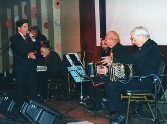 La orquesta Tpica Arrabal estar esta noche en los festejos.